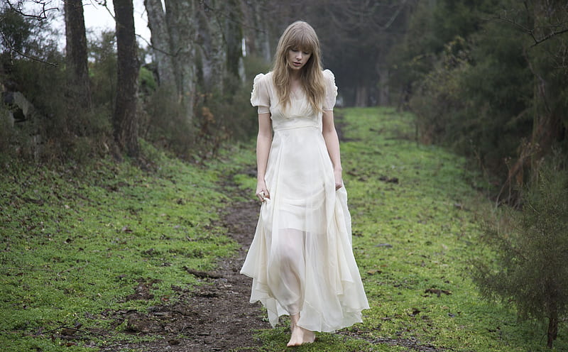 Taylor Swift Safe and Sound Ultra, Music, Taylor Swift, Girl, Sound, Safe, song, taylorswift, HD wallpaper
