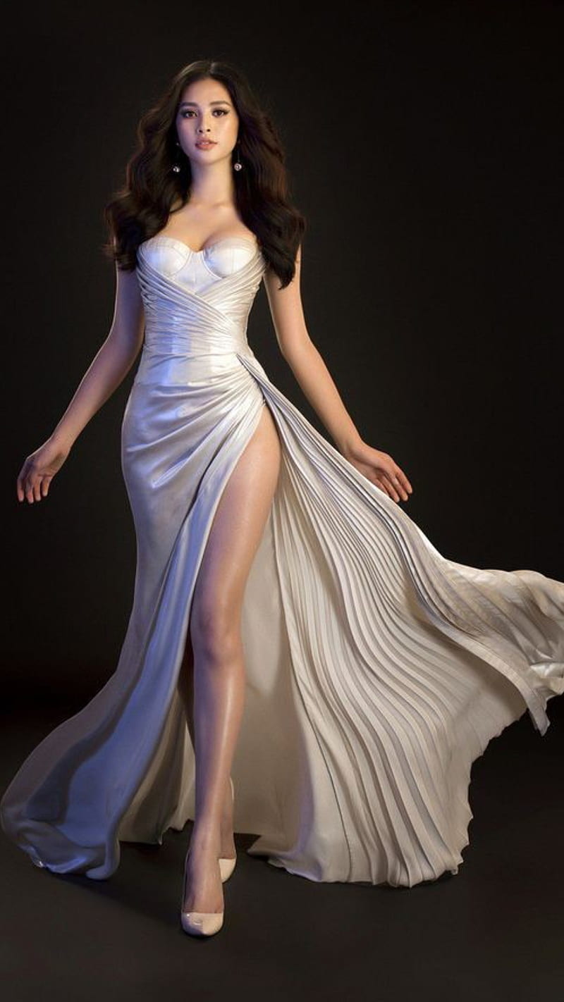 HD wallpaper: Woman Wearing Wedding Gown, bride, dress, elegant, female,  ocean | Wallpaper Flare