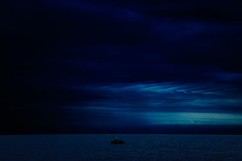 Dark Evening Blue Cloudy Alone Boat In Ocean , evening, clouds, boat, nature, ocean, dark, HD wallpaper