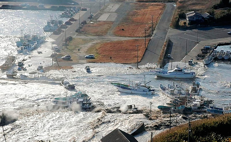 Asahikawa city-japan tsunami, japan, human, tsunami, nature, pray, HD wallpaper