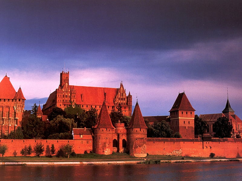 Malbork Castle, Poland, red, water, walls, towers, roofs, clouds, castle, blue, HD wallpaper