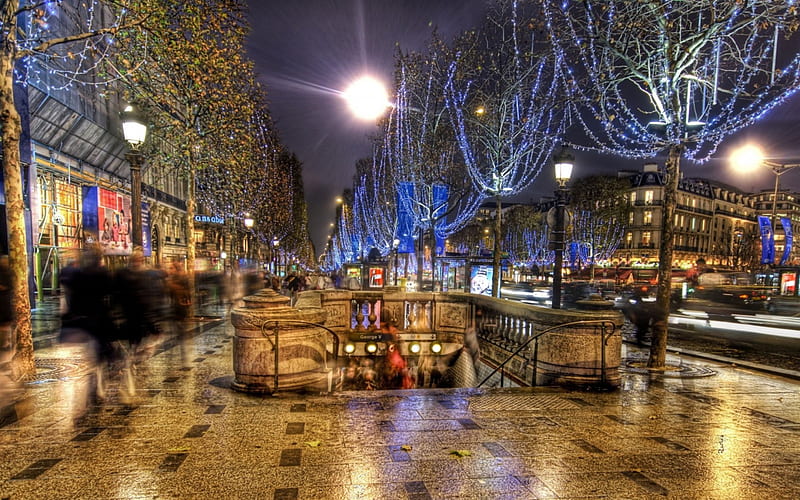 Subway entrance in paris during christmas r, subway, city, r, trees,  street, HD wallpaper | Peakpx