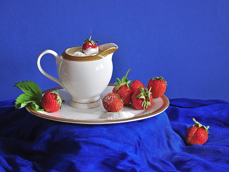 Strawberries with cream, red, delicious, sugar, fruits, bonito, still life, yummy, cup, strawberries, cream, HD wallpaper