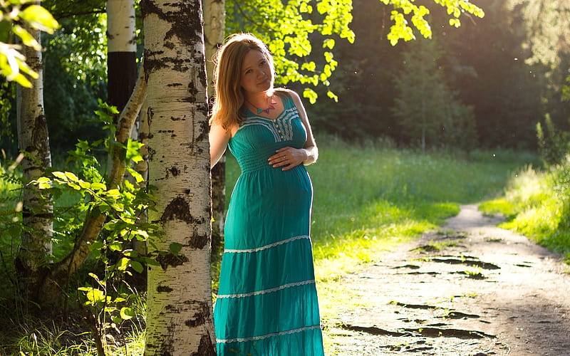 Beautiful Young Mother, birch, sunshine, mother, pregnancy, HD wallpaper