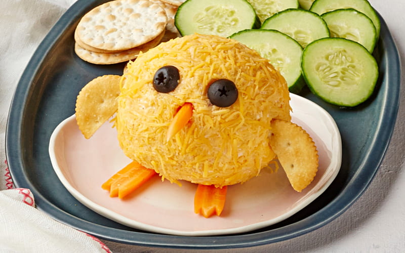 Chick Cheese Ball, Cheese Ball, Cucumber Slices, Crackers, Olive, Carrots,  HD wallpaper