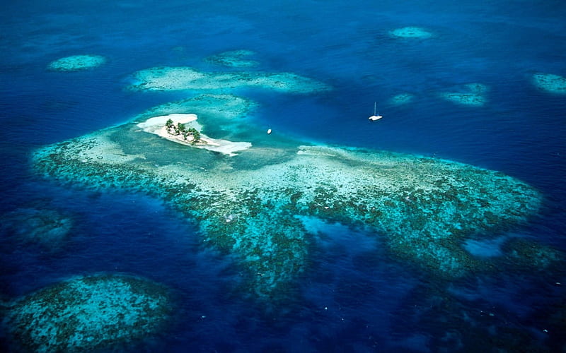 Island in Belize, Eastern Coast of Central America, part of Mesoamerican Biological Corridor, extensive coral reefs, Only country in Central America whose official language is English, HD wallpaper
