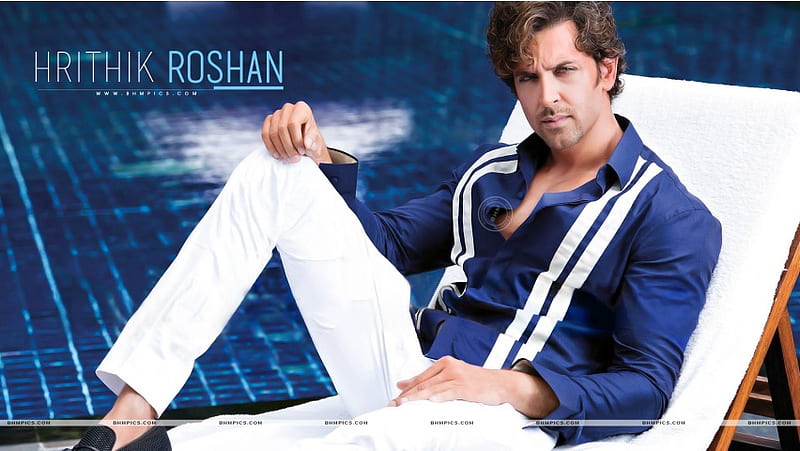Hrithik Roshan In Blue Shirt, HD wallpaper