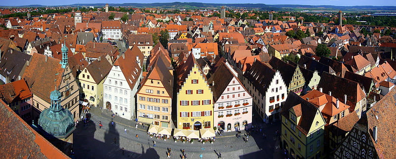 Town of Rothenburg, ob der Tauber, half timbered houses, roofs, people, blue sky, trees, HD wallpaper