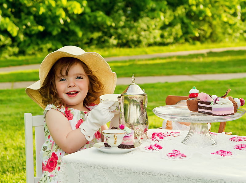 Lovely Child Girl Tea Party Ultra, Cute, Girl, Table, Lady, Playing, Outdoor, child, Lovely, Adorable, teaparty, HD wallpaper