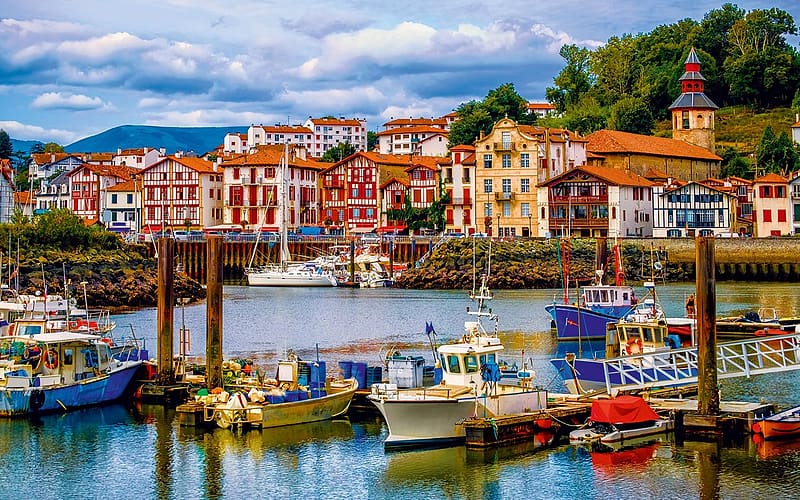 PaysBasque, France, town, boats, coast, trees, clouds, sky, harbor, HD wallpaper