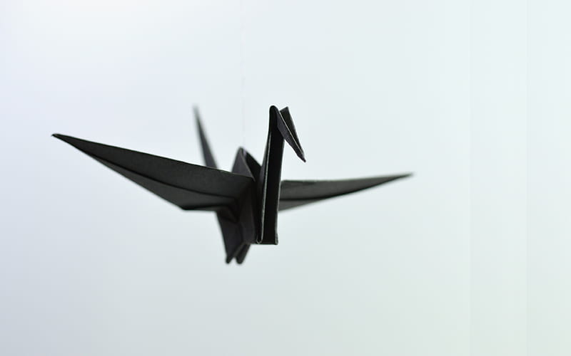 black swan, origami, gray background, paper bird, creative, HD wallpaper