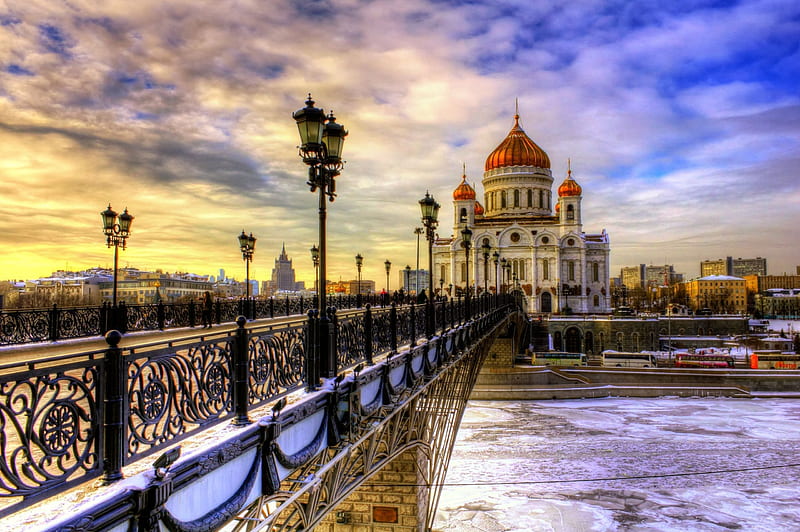 Saint Petersburg, architecture, houses, sunlight, religious, church, sky, clouds, windows, water, bridge, day, nature, river, HD wallpaper