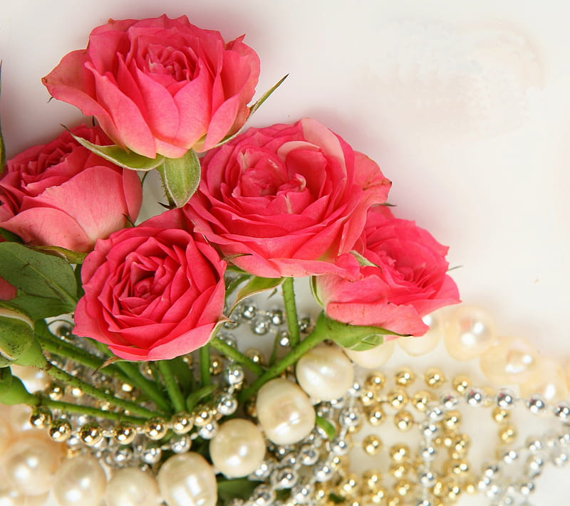 Roses Bouquet, jewellery, necklace, pearls, rose, HD wallpaper