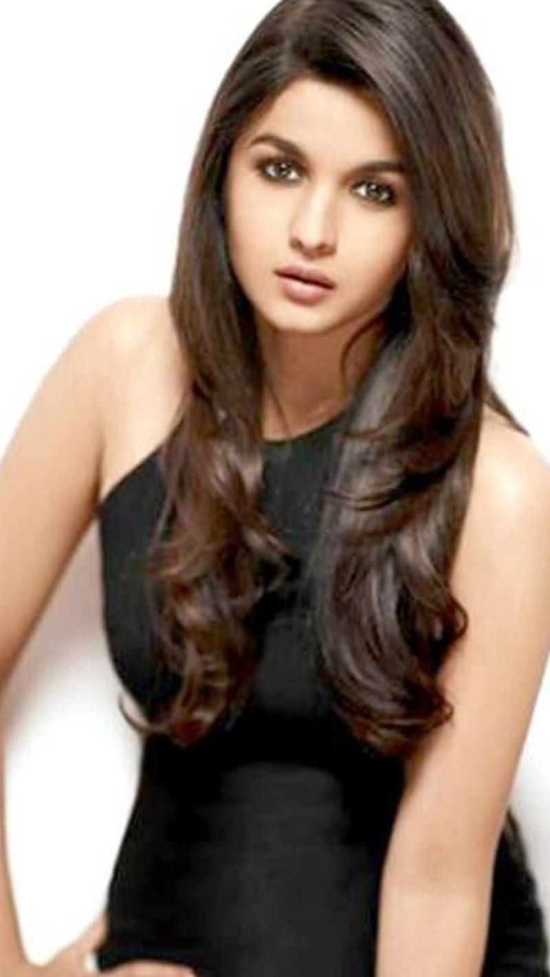 Alia in Black , celebrity, bollywood, actress, indian, bonito, cute, alia bhatt, HD phone wallpaper