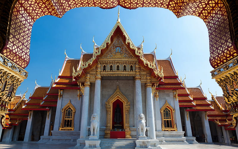 Bangkok, Buddhist temple, columns, sculptures, religion, Thailand, HD wallpaper