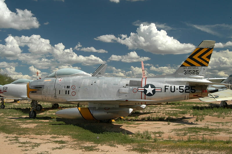 Rest for an Old Warbird North American F 86 Sabre, aircraft, sabre, north american f-86 sabre, fighter, warbird, jet fighter, f 86, north american, HD wallpaper