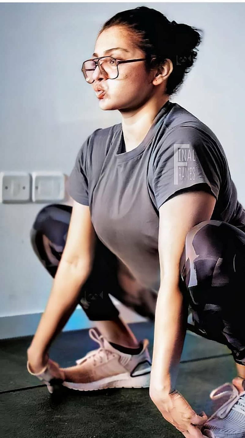 Parvati Menon , mallu actress, fitness, HD phone wallpaper