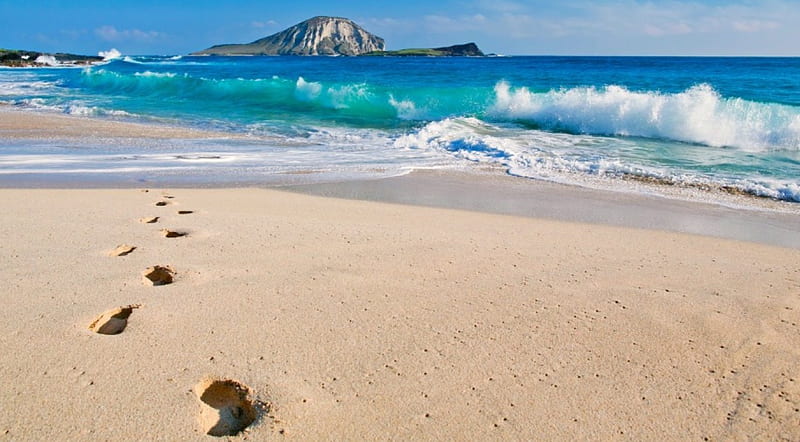 Footsteps in the sand, sand, beach, coastline, footsteps, waves, blue, HD wallpaper