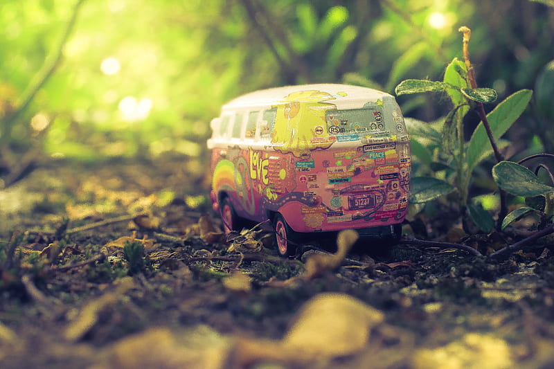 Red and gray floral bus toy, HD wallpaper | Peakpx