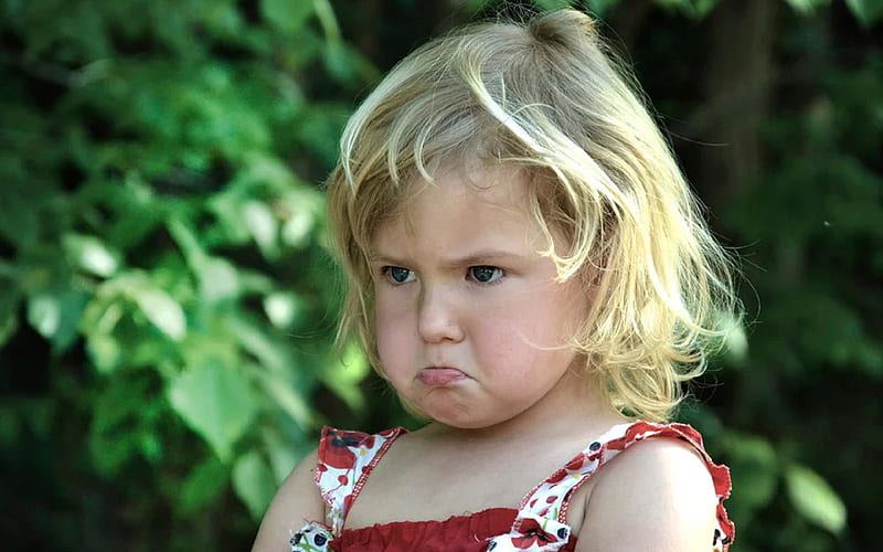 Little Grumpy Girl, grumpy, little, girl, attitude, HD wallpaper