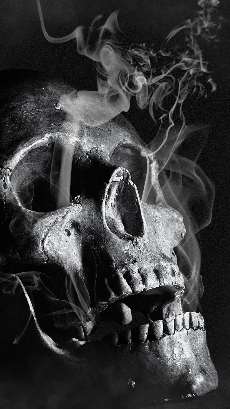 smokeskull, bone, bones, cigarette, creepy, dark, fog, gloomy, horror, mysterious, sKulls, skull, smoke, HD phone wallpaper