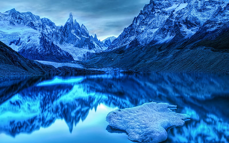 Amazing Blue , north, summit, glaciers, lake, winter, mountain, water, snow, peak, nature, northern, reflection, white, blue, HD wallpaper