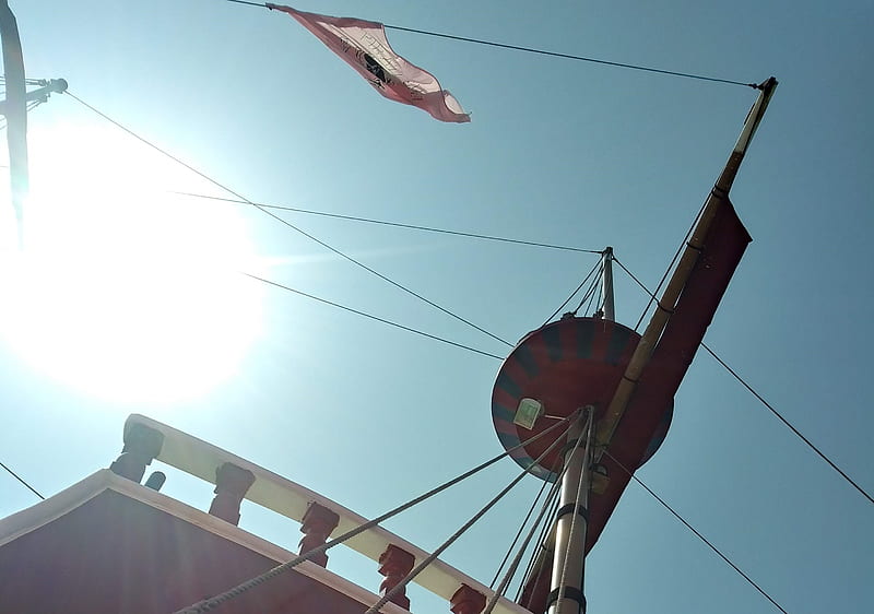 Looking up from a Pirate Ship, rope, pirate, sky, flag, water