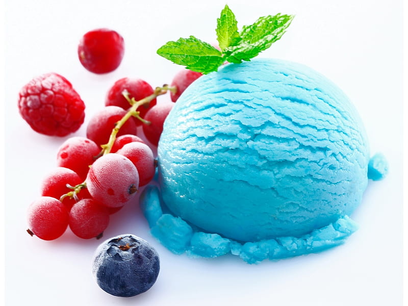*Blue Icecream*, indulge, refreshing, food, sweet, cold, cool, icy, yummy, berries, icecream, ice, treat, scoop, blue, HD wallpaper
