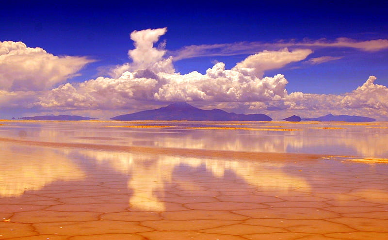REFLECTION ~Salar de Uyuni, beach, Salar de Uyuni, shore, South East of Bolivia, reflection, clouds, sky, salt flat, HD wallpaper