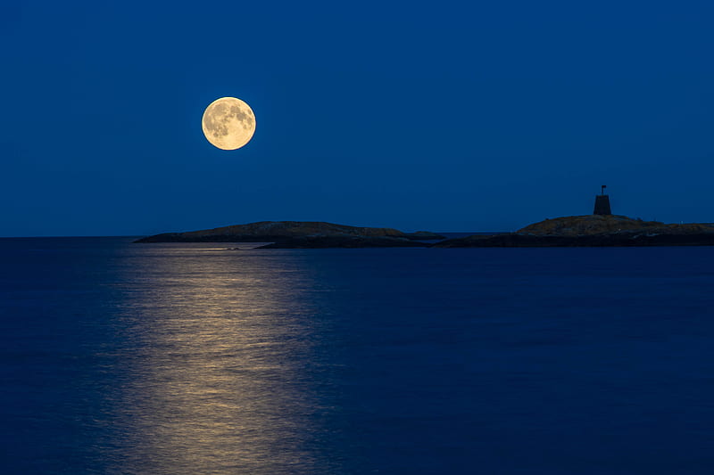 Moonlight Reflection In Sea, moonlight, moon, reflection, sea, nature, HD wallpaper
