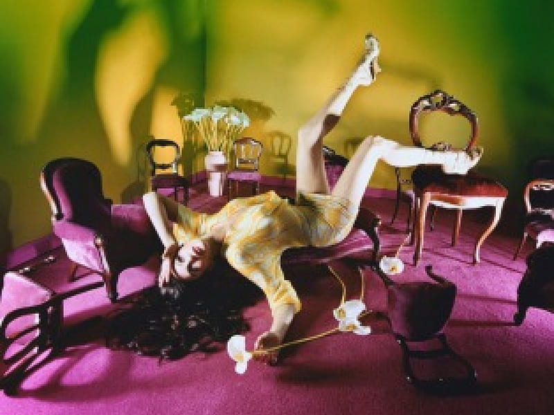Liv Tyler, legs, actress, velvet, chairs, flowers, bonito, HD wallpaper