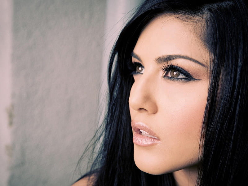 Sunny Leone Leone Sunny Look Face Hd Wallpaper Peakpx