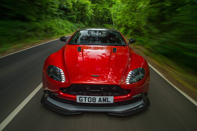 Aston Martin Vantage Red, aston-martin, carros, HD wallpaper
