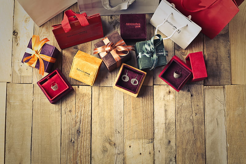 Assorted Gift Boxes on Brown Wooden Floor Surface, HD wallpaper