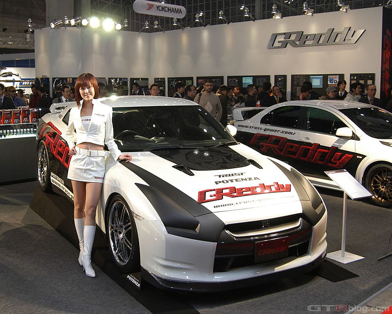 Gt-R-And-Beautiful-Model, car and babe, model, gt r, autobabe, HD wallpaper