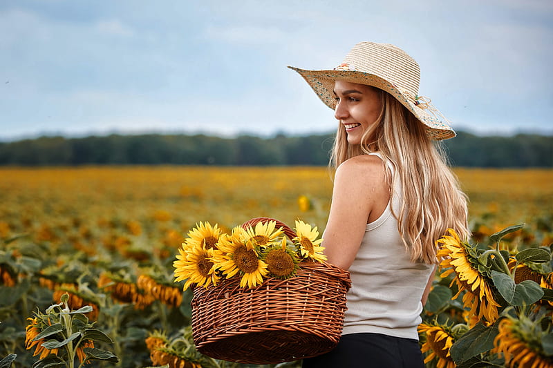 Lucie in a Field of Sunflowers, model, sunflowers, blonde, hat, smile ...