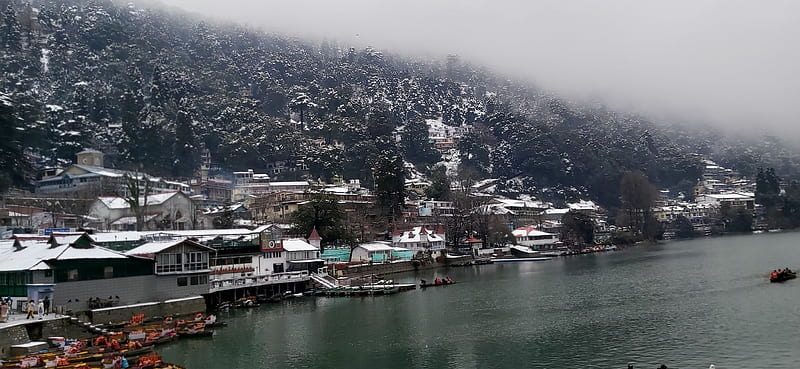 Nainital Lake | गर्मियों में घूमने का सबसे बेस्ट टॉप हिल स्टेशन नैनीताल