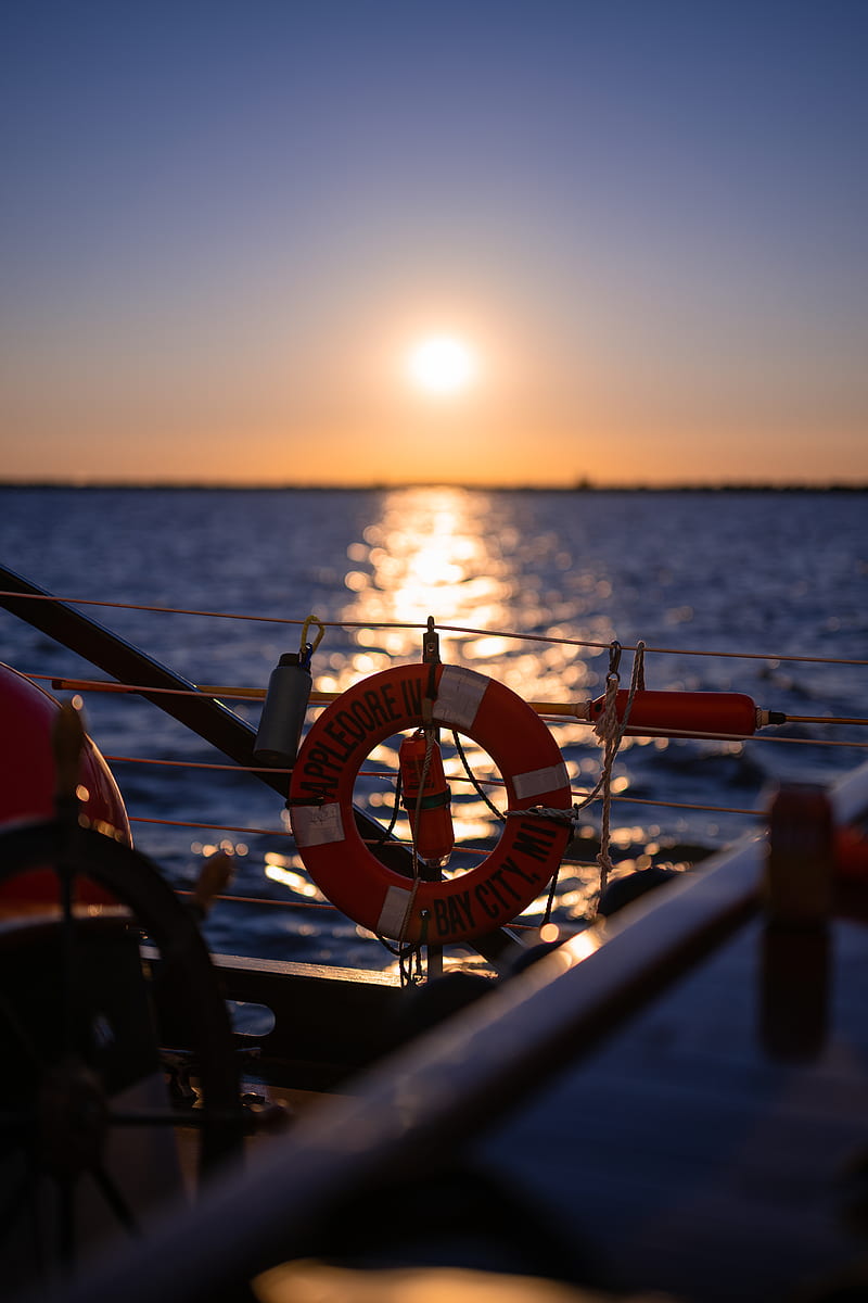 lifebuoy, sea, sunset, blur, HD phone wallpaper
