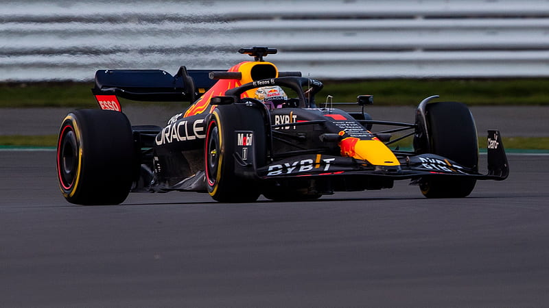 Oracle Red Bull Racing - The #RB18 laying down some rubber, HD wallpaper