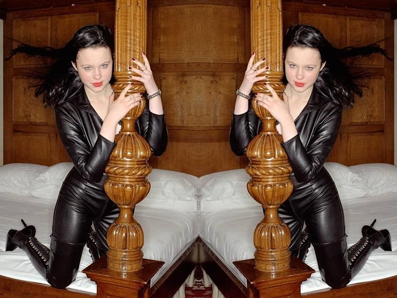 Thora Birch, suit, model, Thora, Birch, leather, actress, 2015, HD wallpaper