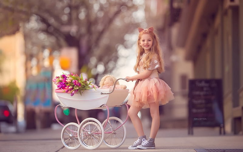 Little girl, lovely, orange, toy, meg, cute, girl, eg, flower, child, bitton, pink, HD wallpaper