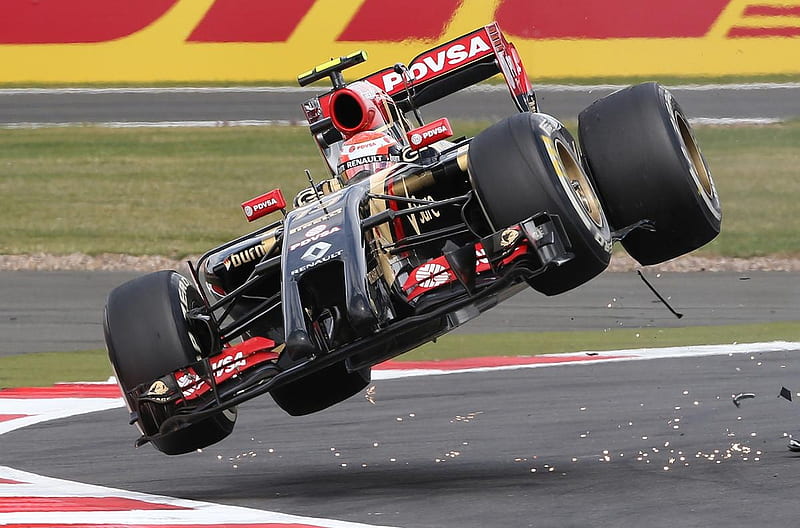 Pastor Maldonado crashes in F1 British GP 2014, Silverstone, British Grand Prix 2014, Pastor Maldonado, Lotus F1, Formula 1, England, HD wallpaper