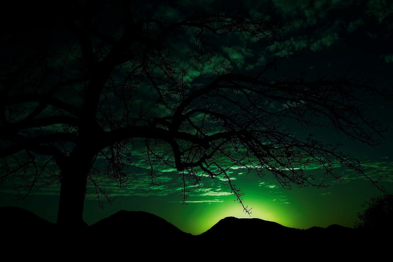 Evening in Ireland, hills, emerald skies, green, ireland, dark, dusk, trees, clouds, HD wallpaper
