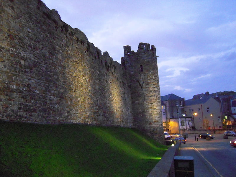 Walled city in Wales, castles, beautiful wales, ancient stonework, walled cities, HD wallpaper