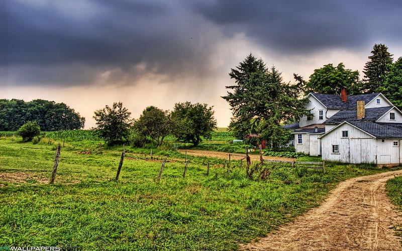 Country Home under Stormy Sky, countryside, cloudy, homestead, fields, sky, stormy, HD wallpaper