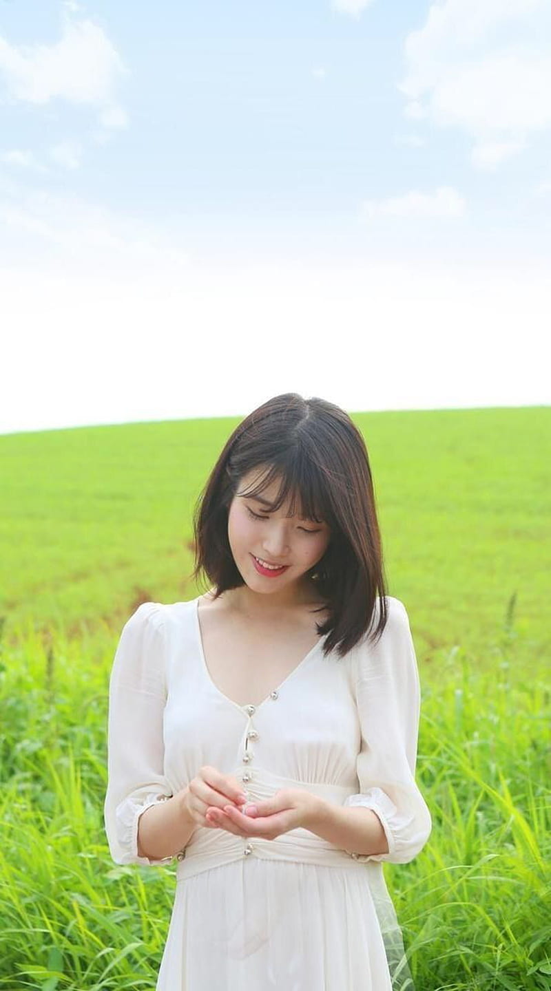 IU - Lee Ji Eun, korea, kpop, leejiuen, song, white, HD phone wallpaper