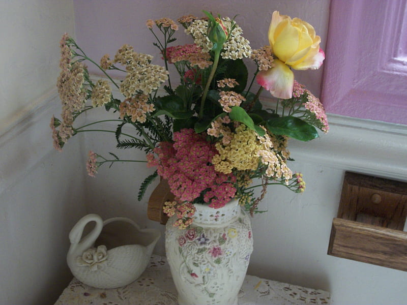 FROM MY GARDEN, vase, bonito, swan, roses yarrow, HD wallpaper