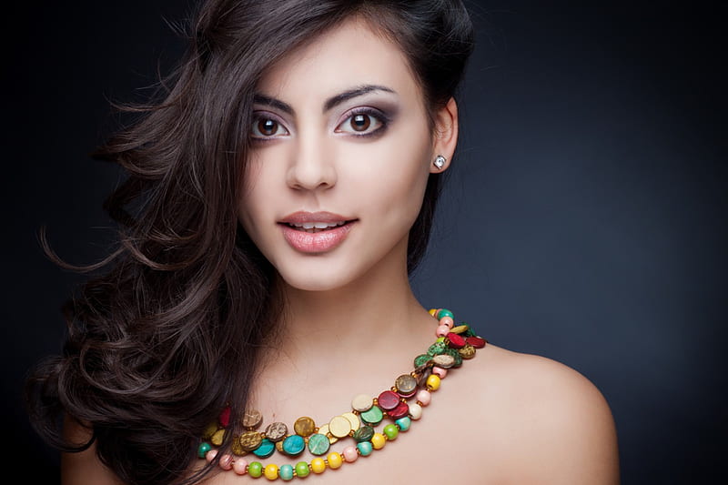 Model, look, neklace, background, happy, girl, femininity, necklace of colored stones, makeup, beauty, colored stones, Indian, HD wallpaper