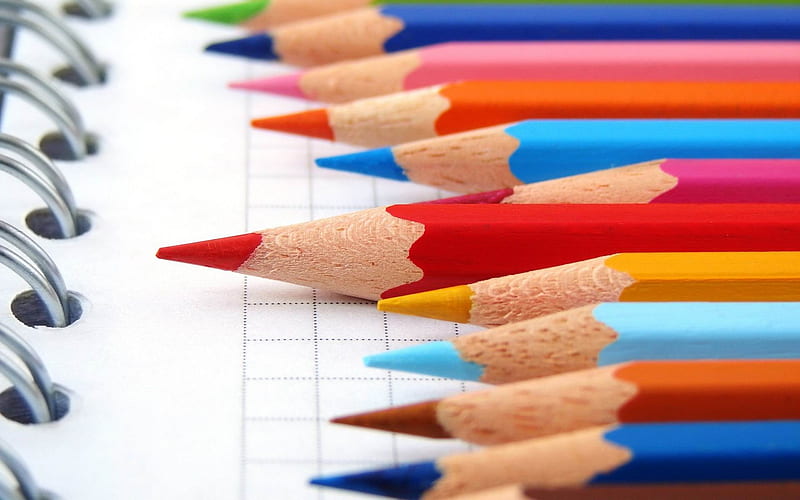 pencils colored notebook-Macro, HD wallpaper