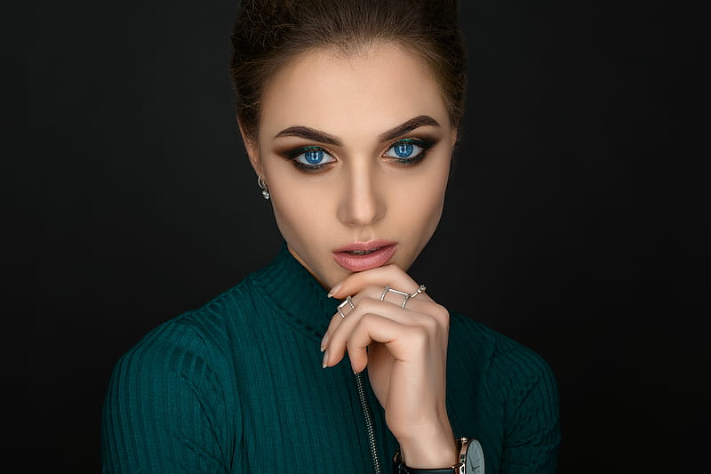 Blue Eyes Girl Closeup Portrait, blue-eyes, girls, model, portrait, closeup, HD wallpaper